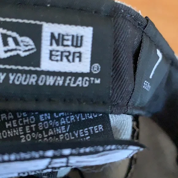 NFL red wing hat nwot  size 7 - Picture 7 of 7